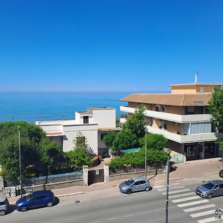 La Chicas Apartament Torvaianica
